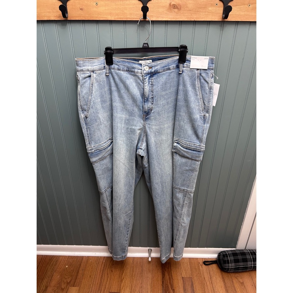 Jessica Simpson jeans‎ Womens 18W Light Wash Denim Cargo Jeans Sunshine